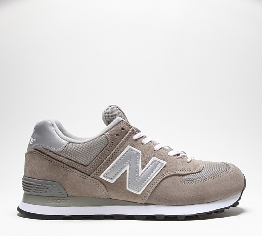 new balance beige et argent